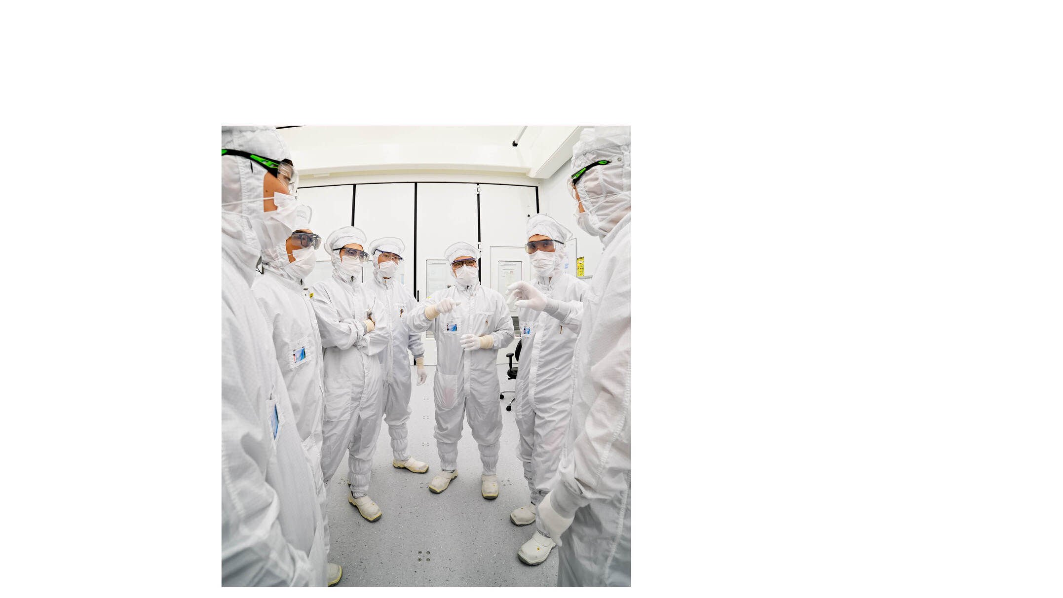ASML_AR_Sustain_Sociall_Attractive-workplace_Labor-Conditions_v1.jpg